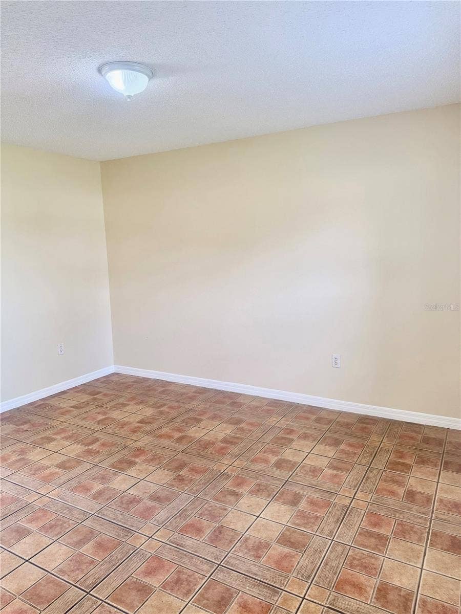 1131 CHICHESTER COURT, Kissimmee, FL 34758 1131 CHICHESTER COURT, Kissimmee, FL 34758