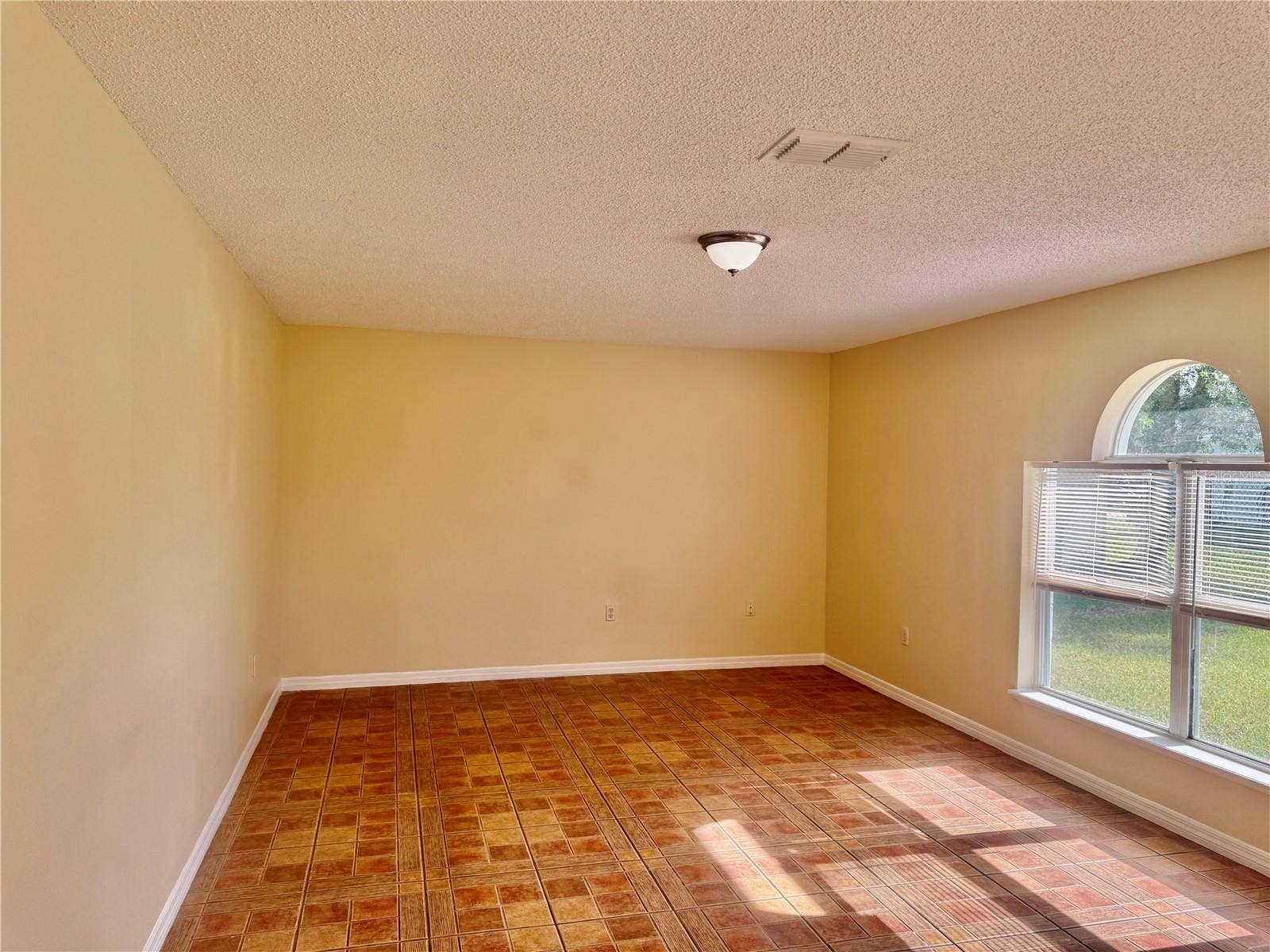 1131 CHICHESTER COURT, Kissimmee, FL 34758 1131 CHICHESTER COURT, Kissimmee, FL 34758