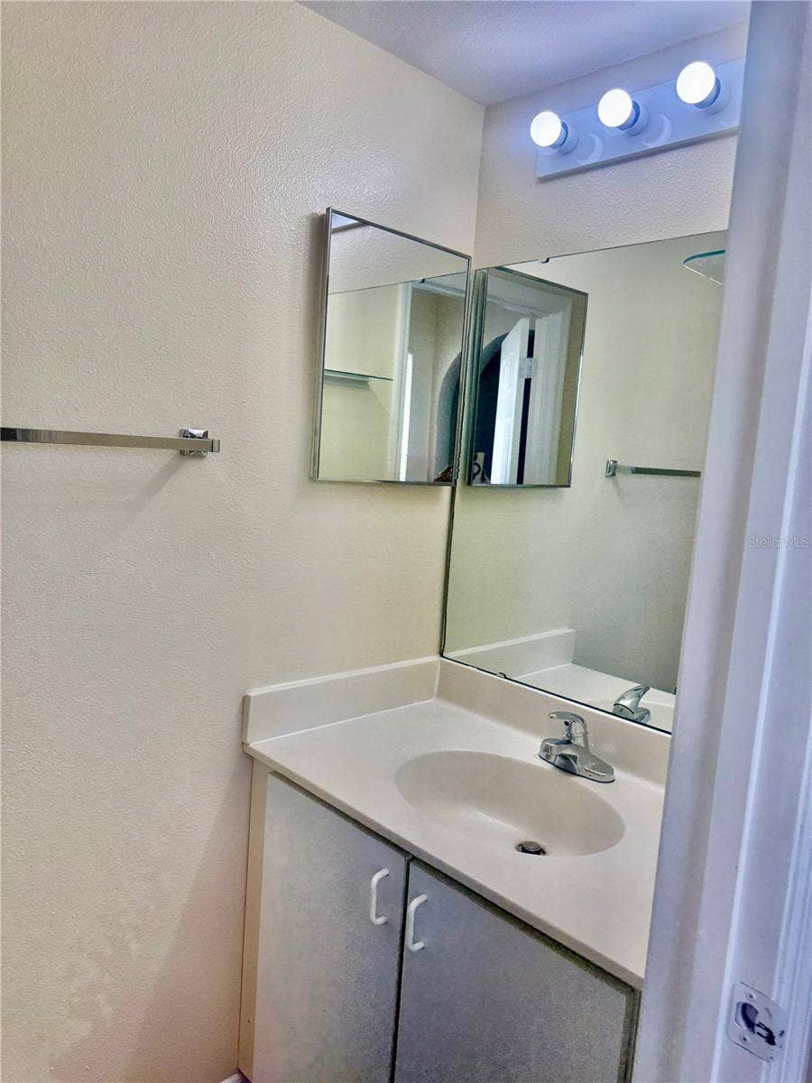 1131 CHICHESTER COURT, Kissimmee, FL 34758 1131 CHICHESTER COURT, Kissimmee, FL 34758