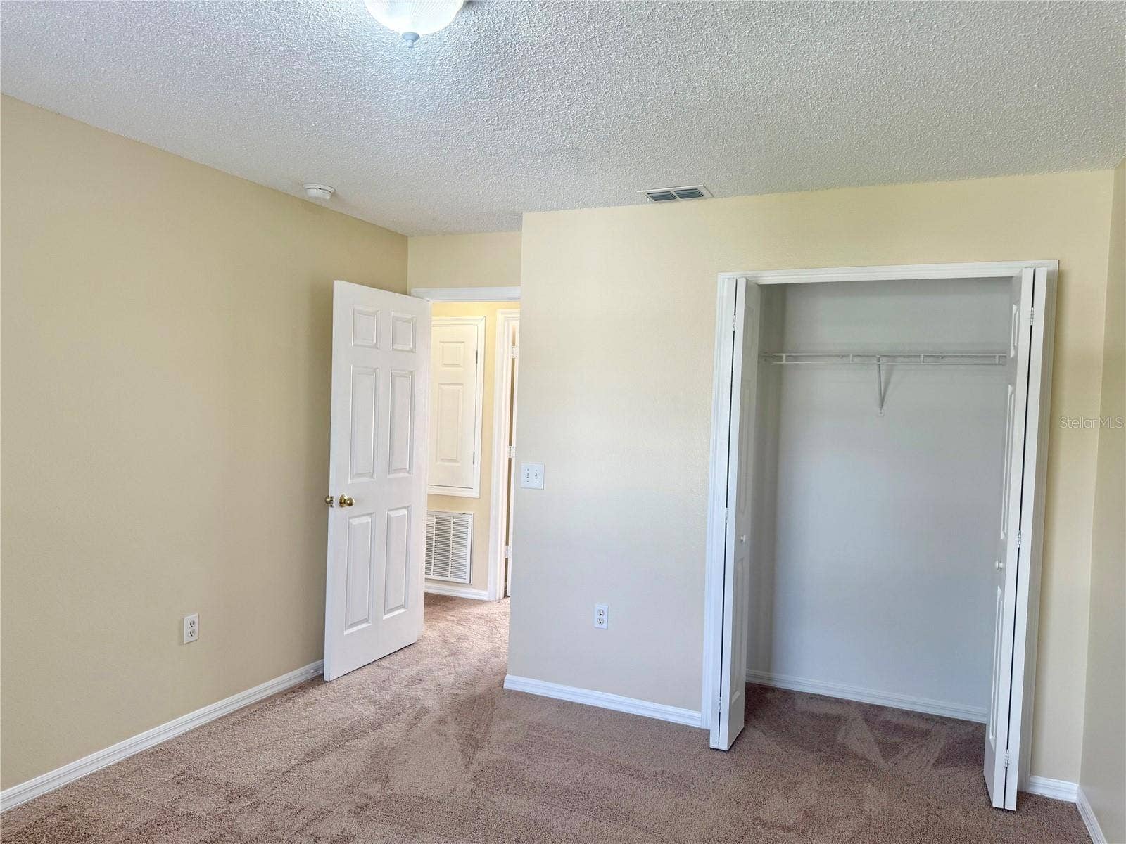 1131 CHICHESTER COURT, Kissimmee, FL 34758 1131 CHICHESTER COURT, Kissimmee, FL 34758