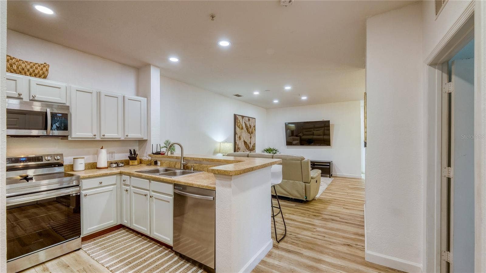 3174 FELTRIM PL, #103, Kissimmee, FL 34747