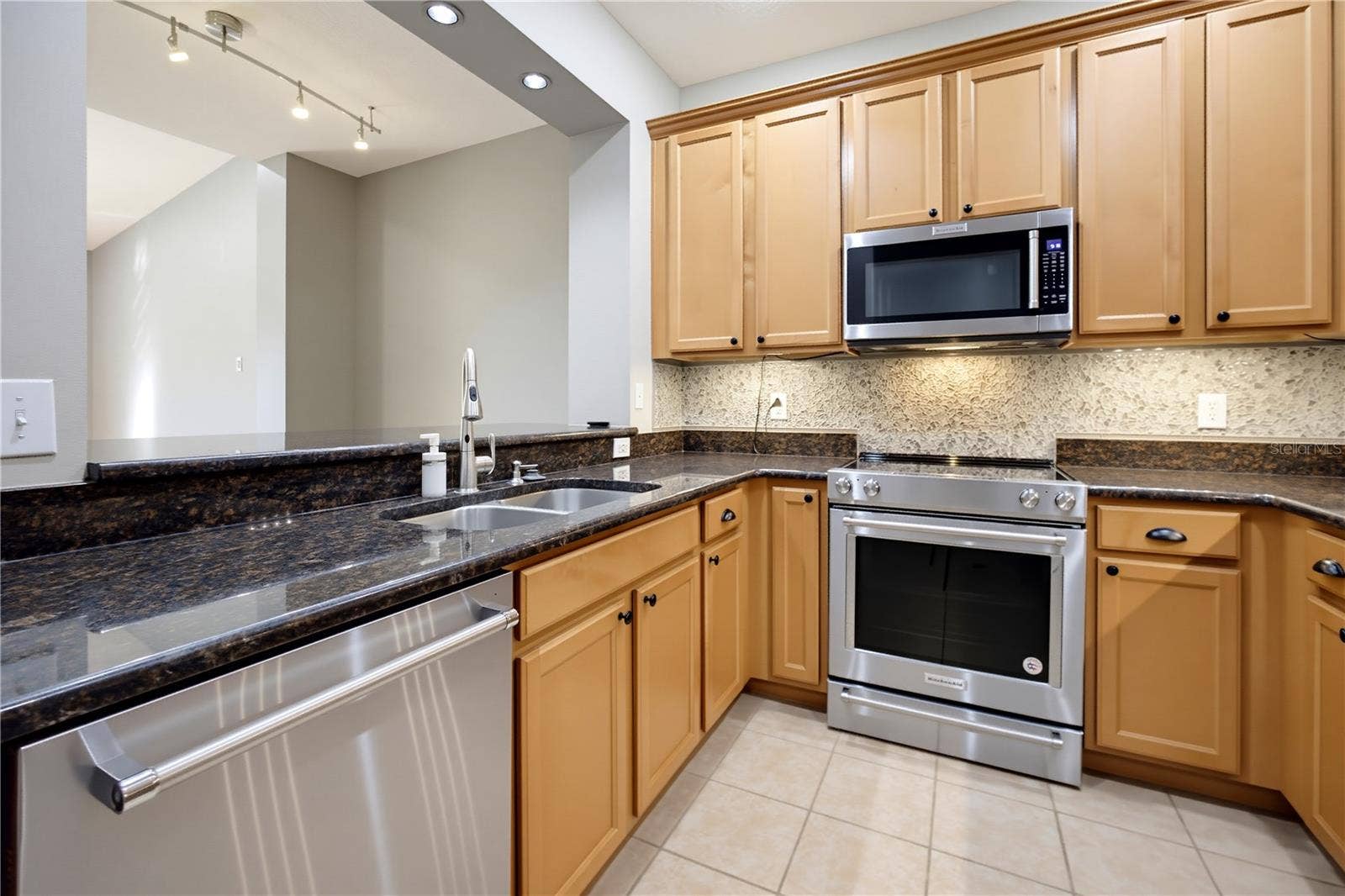 491 HARBOR WINDS COURT, Winter Springs, FL 32708 Kitchen