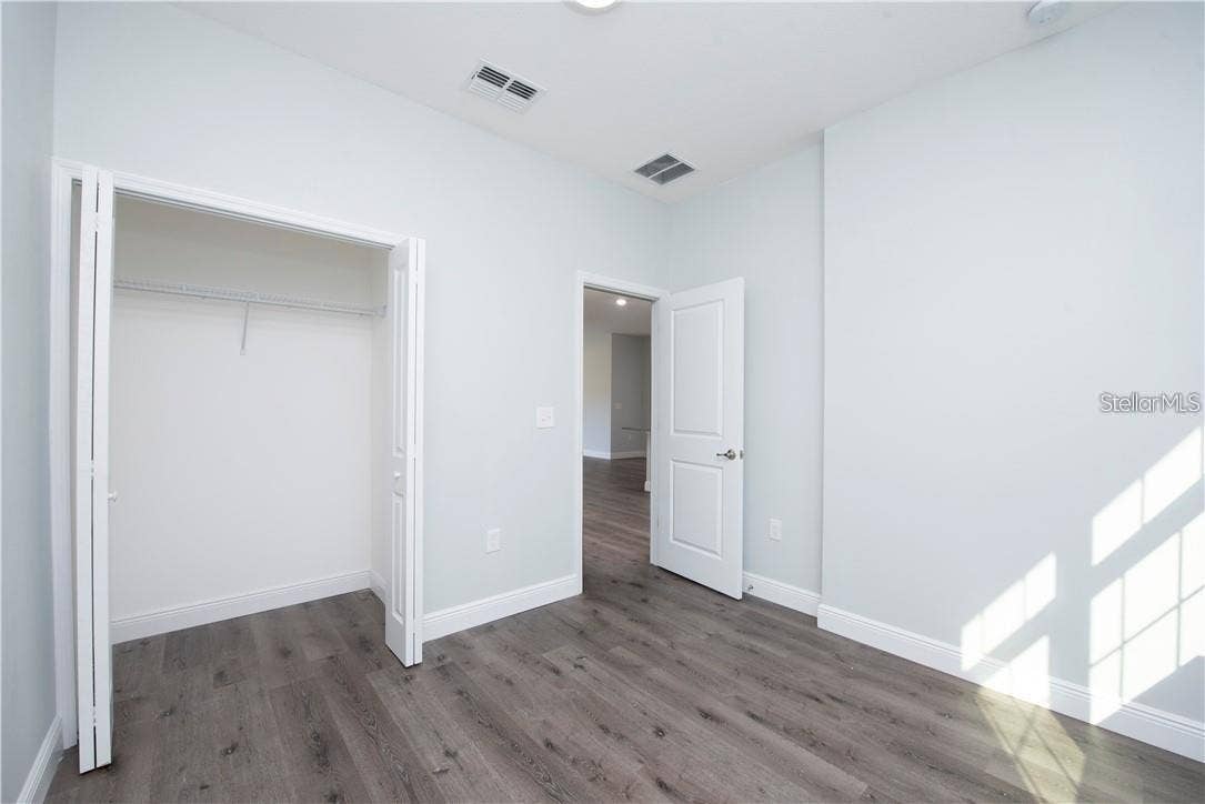2433 AVENUE F NW, Winter Haven, FL 33880