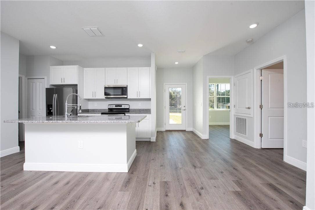 2433 AVENUE F NW, Winter Haven, FL 33880