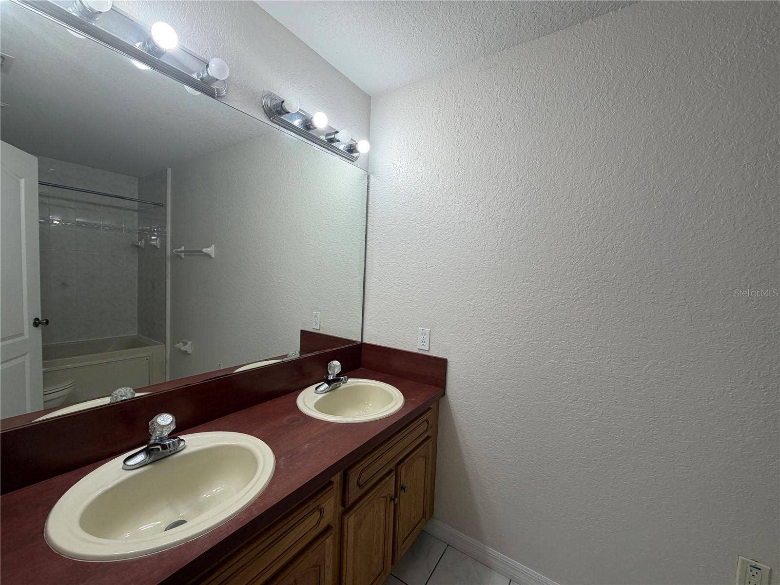 701 BLUEBILL PLACE, #B, Poinciana, FL 34759 701 BLUEBILL PLACE, #B, Poinciana, FL 34759