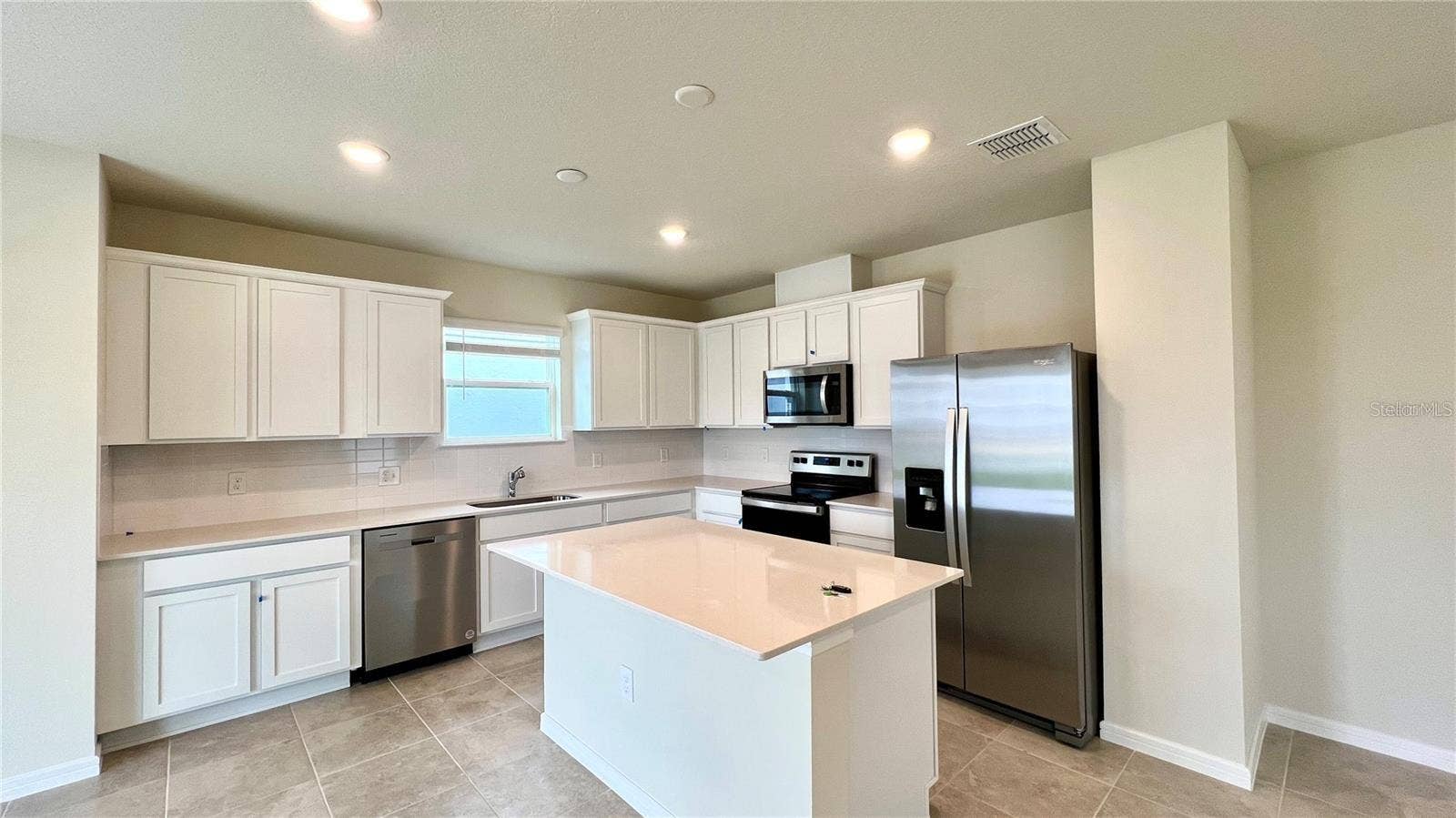 1666 DELIGHTFUL DRIVE, Davenport, FL 33896 1666 DELIGHTFUL DRIVE, Davenport, FL 33896