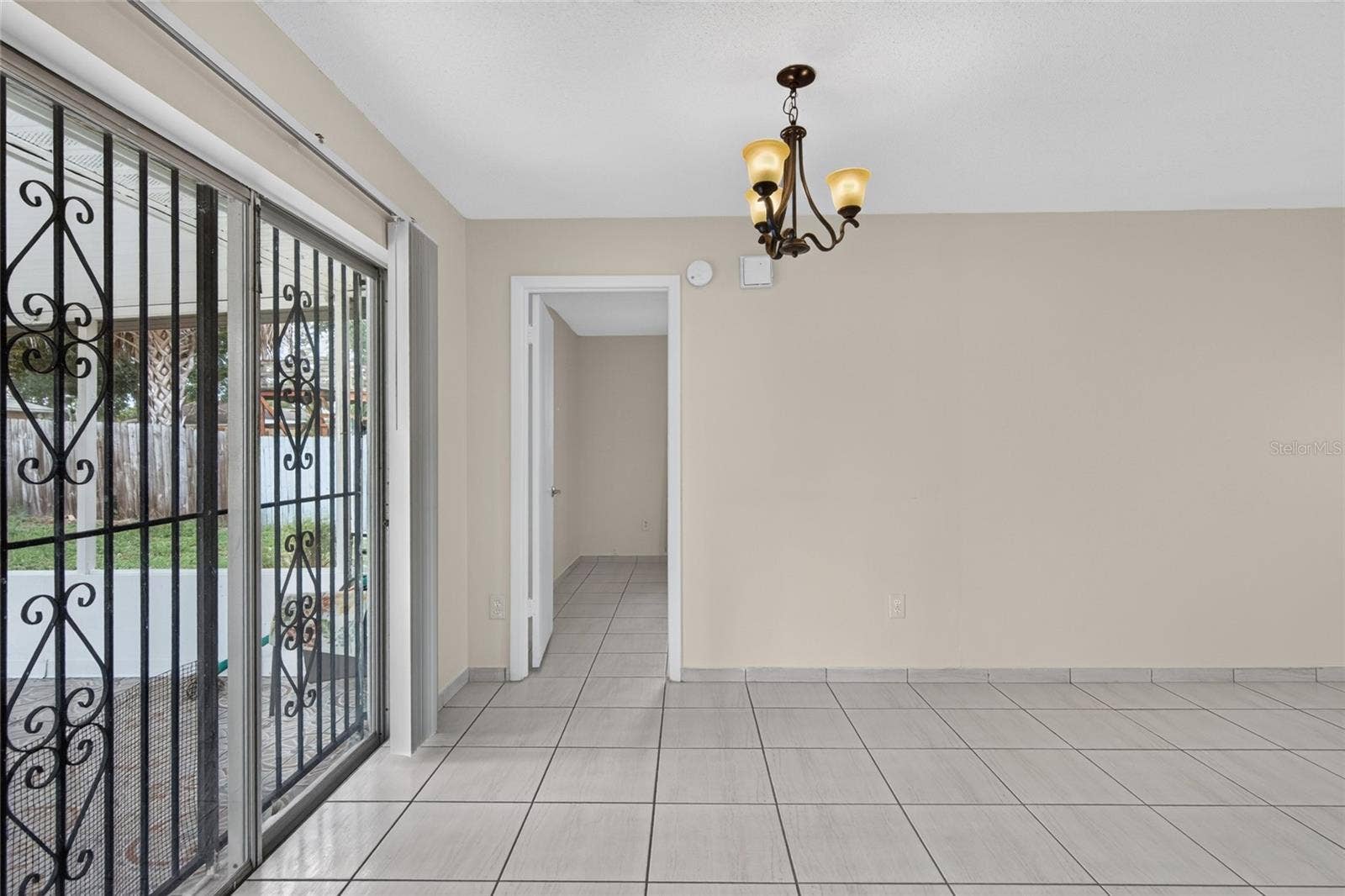 4712 STONY BROOK LANE, Orlando, FL 32808 Dining