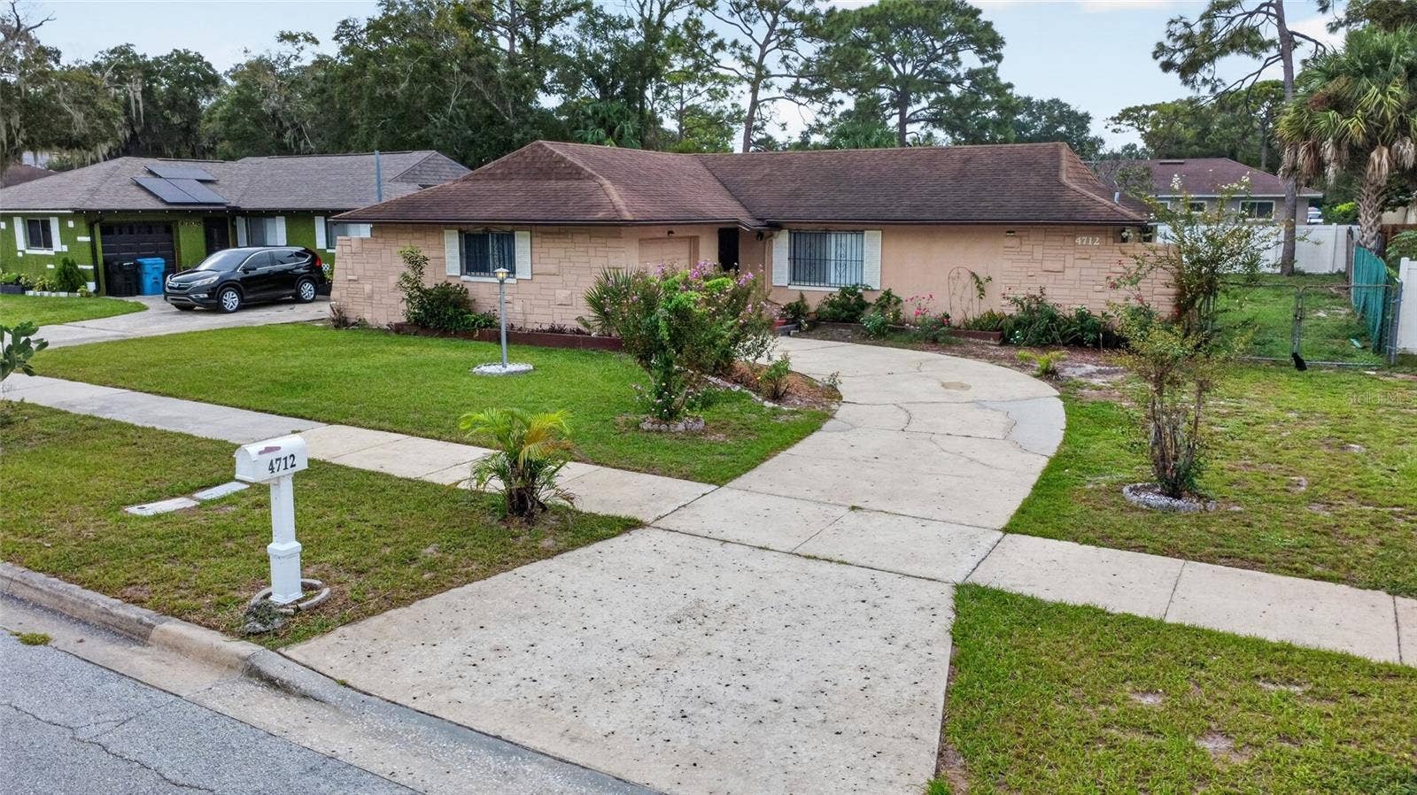 4712 STONY BROOK LANE, Orlando, FL 32808 Exterior