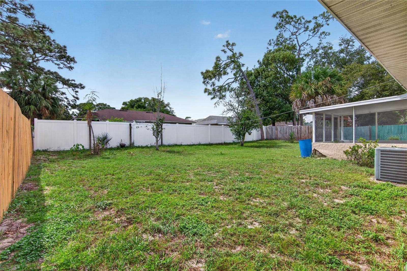 4712 STONY BROOK LANE, Orlando, FL 32808 Backyard