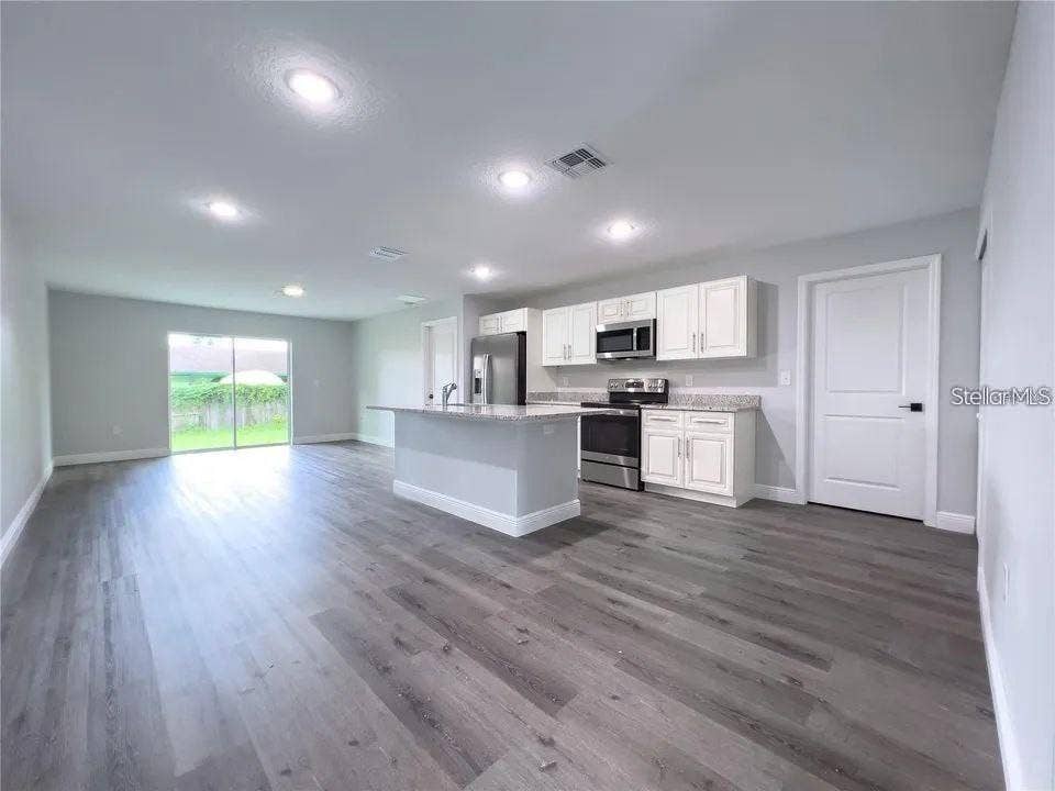 1630 11TH AVENUE, Deland, FL 32724 1630 11TH AVENUE, Deland, FL 32724