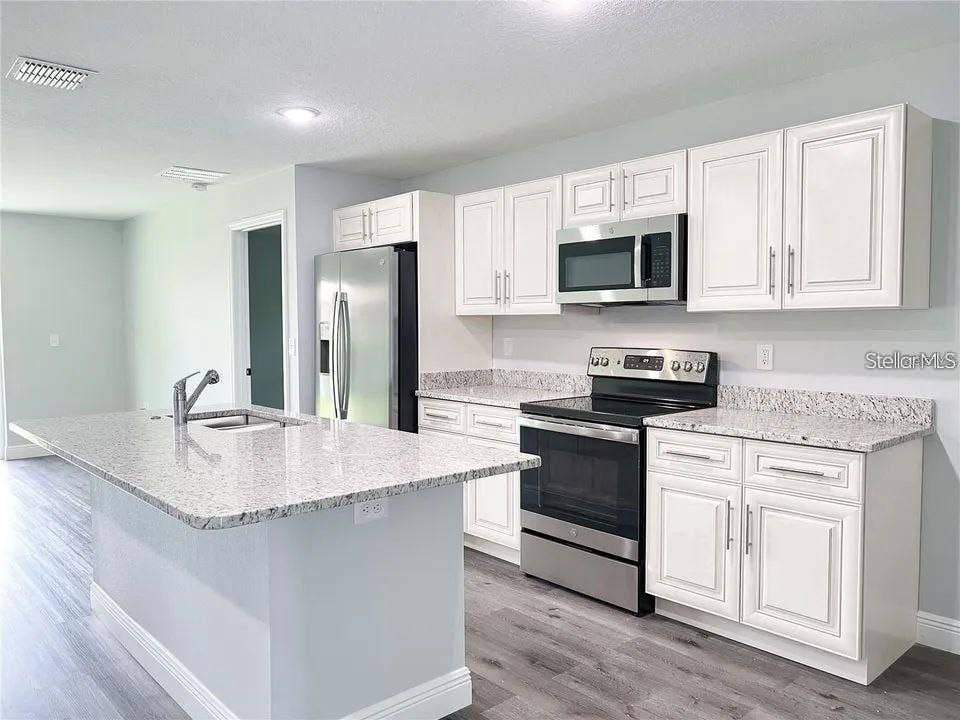 1630 11TH AVENUE, Deland, FL 32724 1630 11TH AVENUE, Deland, FL 32724