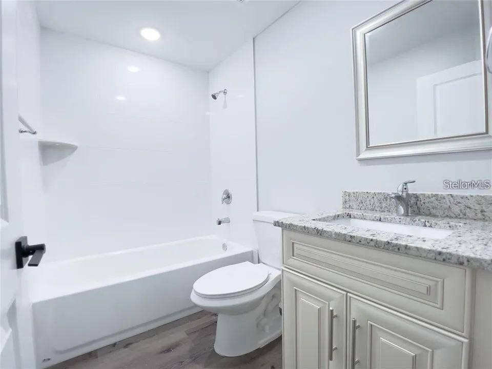 1630 11TH AVENUE, Deland, FL 32724 1630 11TH AVENUE, Deland, FL 32724