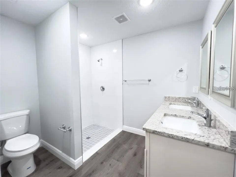 1630 11TH AVENUE, Deland, FL 32724 1630 11TH AVENUE, Deland, FL 32724