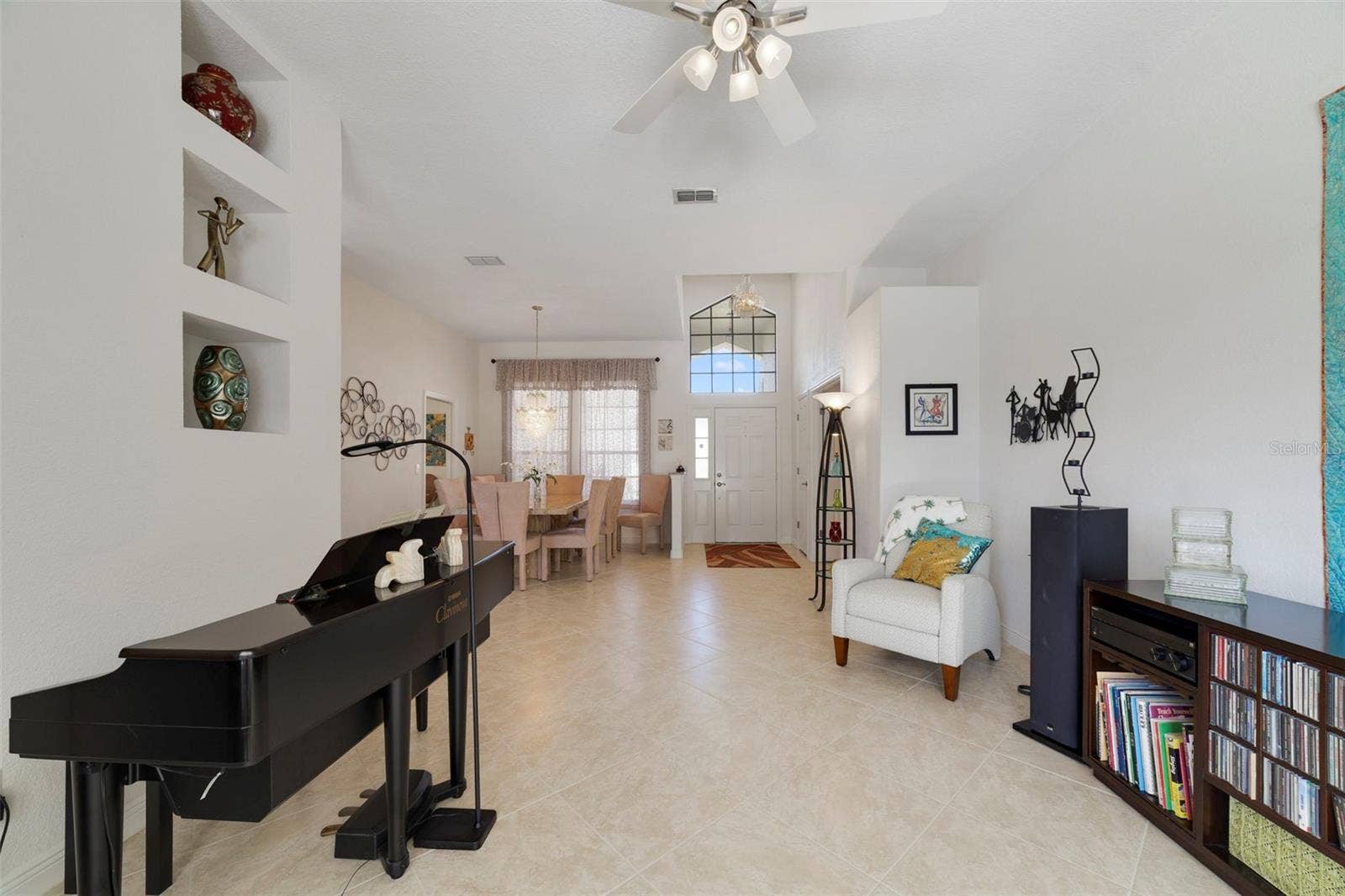 3514 OCITA DRIVE, Orlando, FL 32837 Living Room / music area