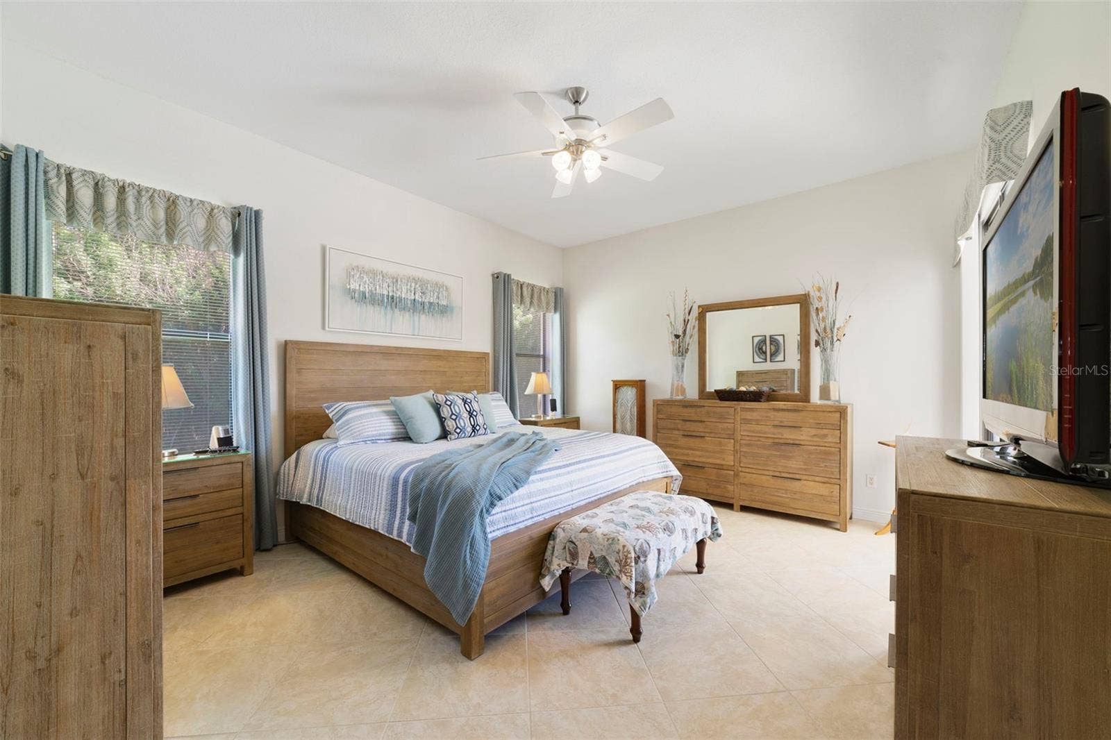 3514 OCITA DRIVE, Orlando, FL 32837 Primary Bedroom with sliding glass doors to out back