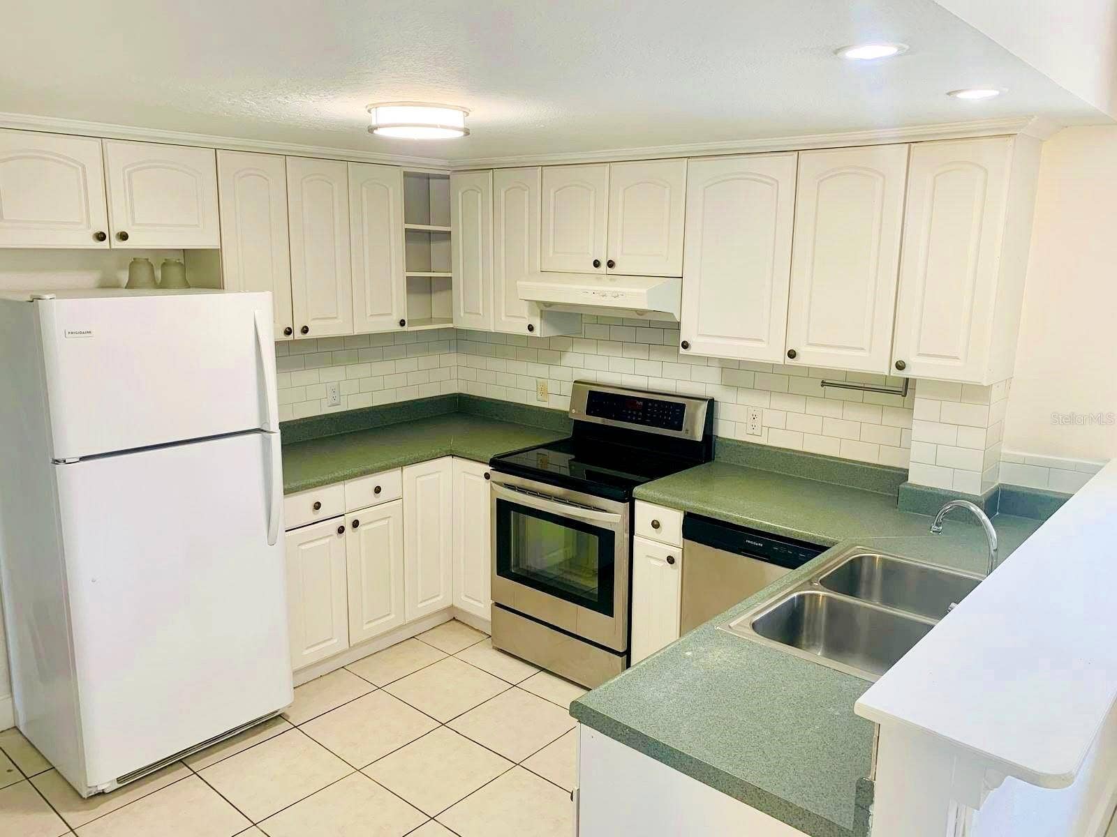 900 TIMOR AVE, Orlando, FL 32805