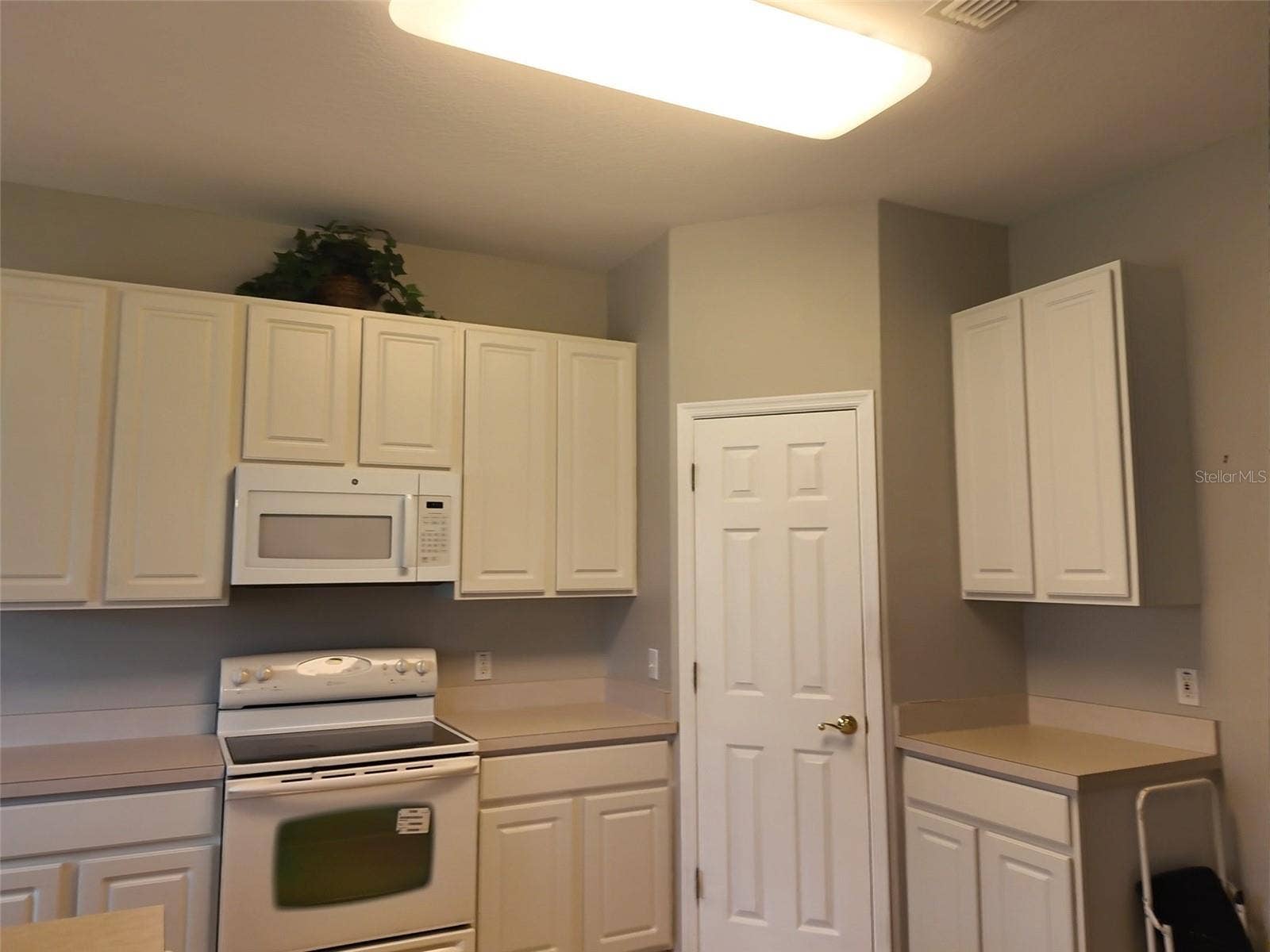 356 LAKE CASSIDY DRIVE, Poinciana, FL 34759 356 LAKE CASSIDY DRIVE, Poinciana, FL 34759