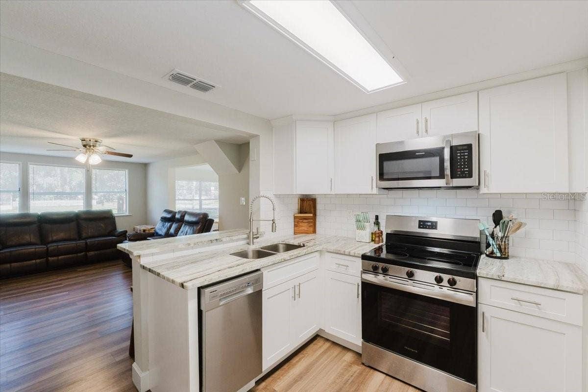 2531 HEBB ROAD, Auburndale, FL 33823 2531 HEBB ROAD, Auburndale, FL 33823