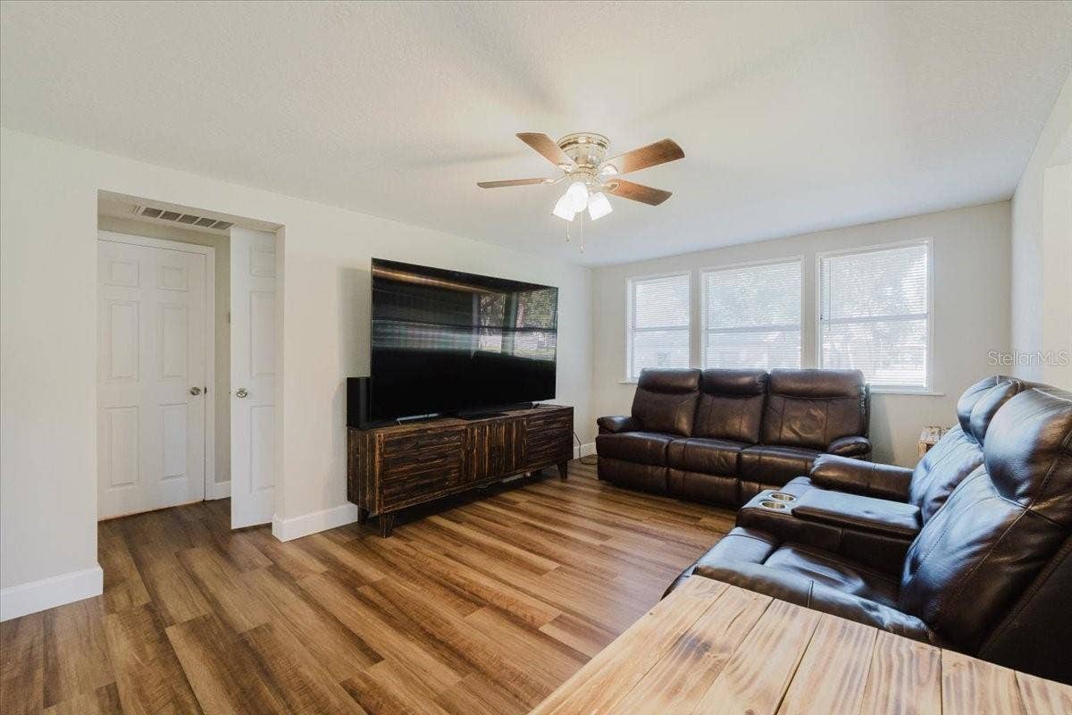 2531 HEBB ROAD, Auburndale, FL 33823 2531 HEBB ROAD, Auburndale, FL 33823