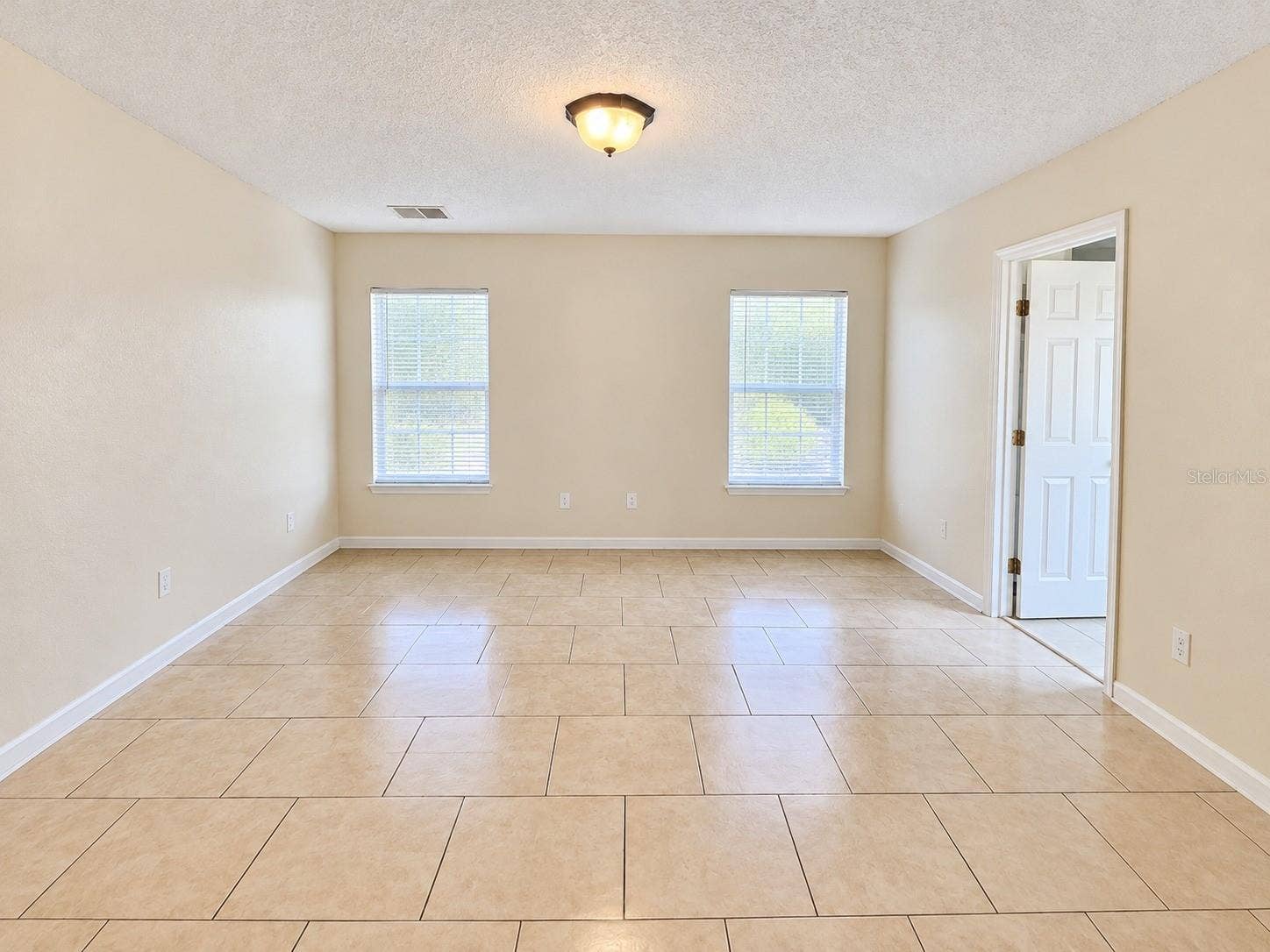 Kissimmee, FL 34758