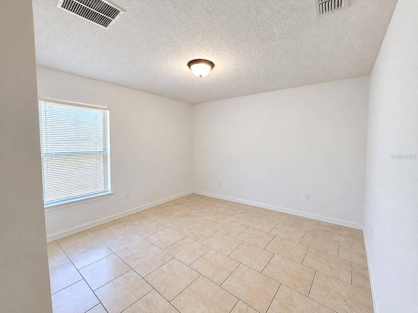 Kissimmee, FL 34758