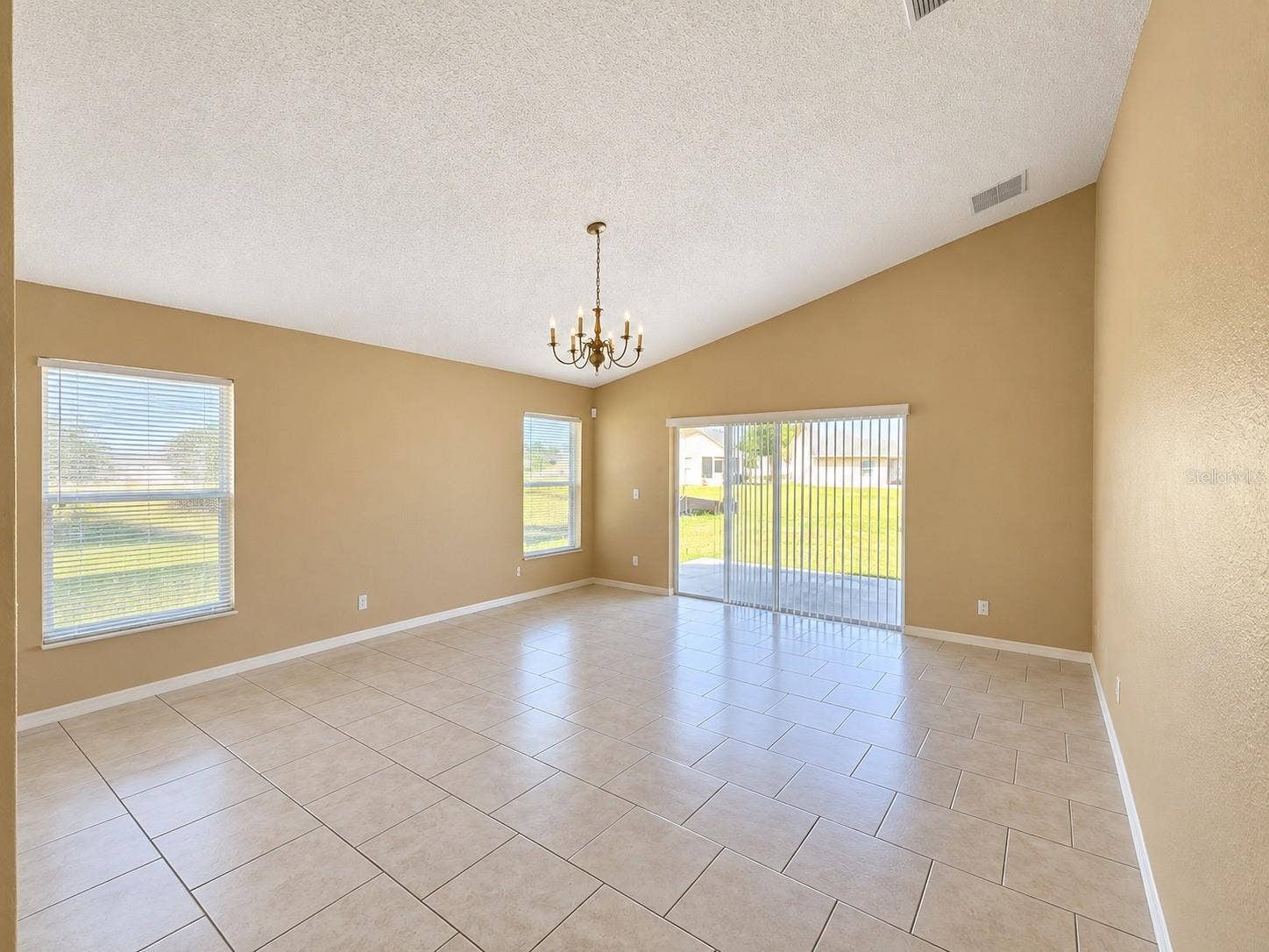Kissimmee, FL 34758