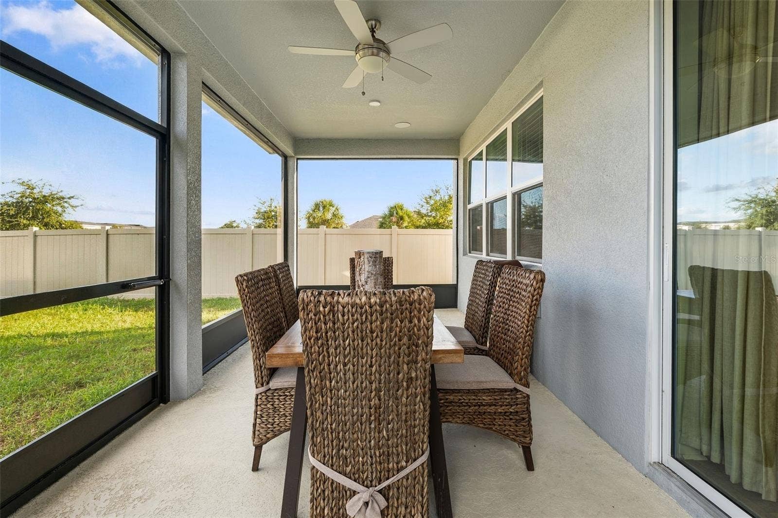 755 OVERPOOL AVENUE, Davenport, FL 33896