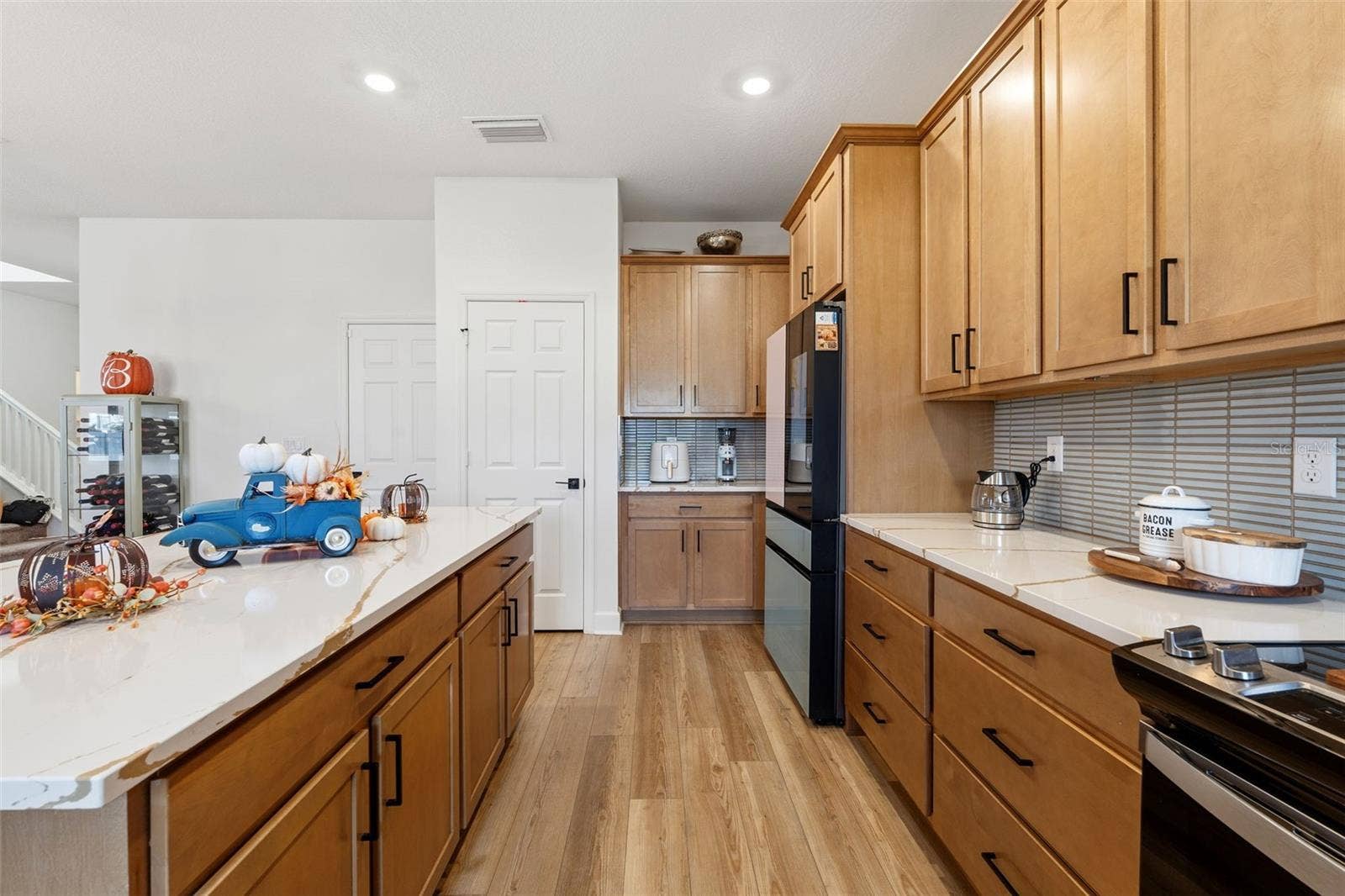 755 OVERPOOL AVENUE, Davenport, FL 33896