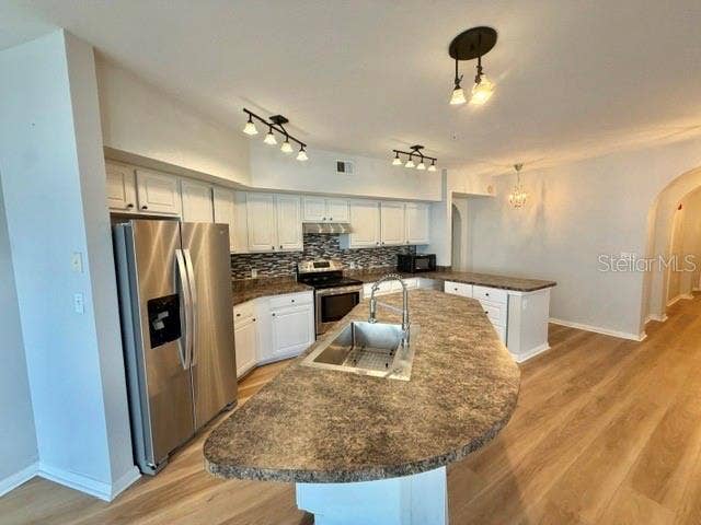 911 N ORANGE AVENUE, #152, Orlando, FL 32801 911 N ORANGE AVENUE, #152, Orlando, FL 32801