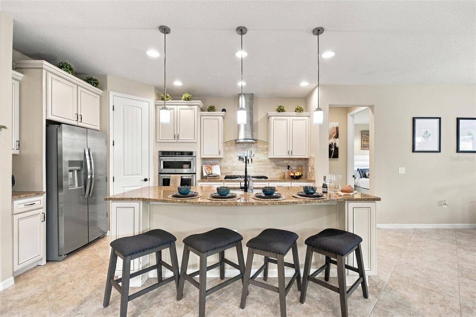 492 PONTEVEDRA RD, Davenport, FL 33896