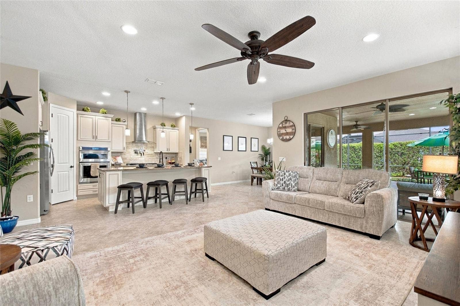 492 PONTEVEDRA RD, Davenport, FL 33896