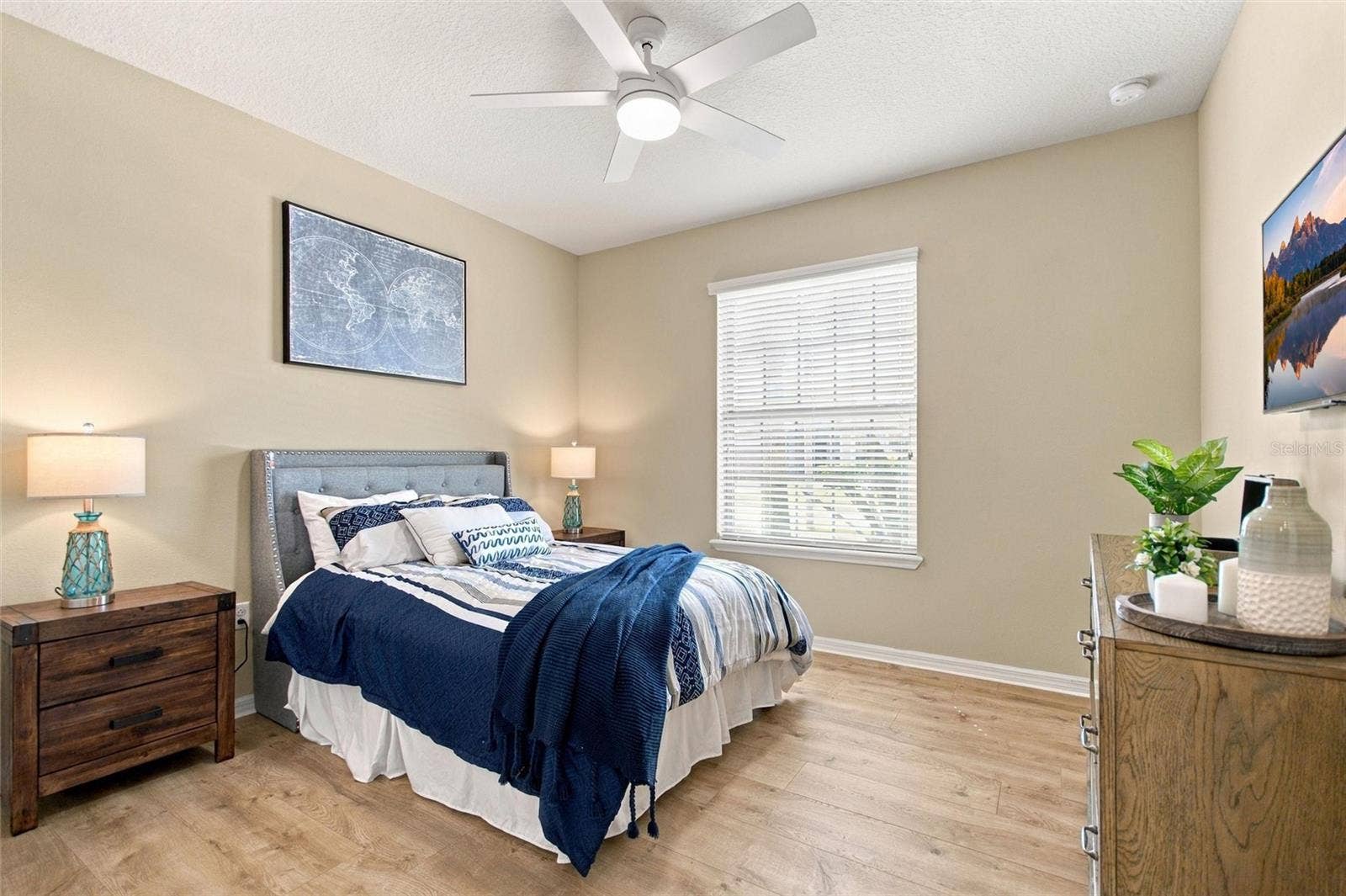 492 PONTEVEDRA RD, Davenport, FL 33896