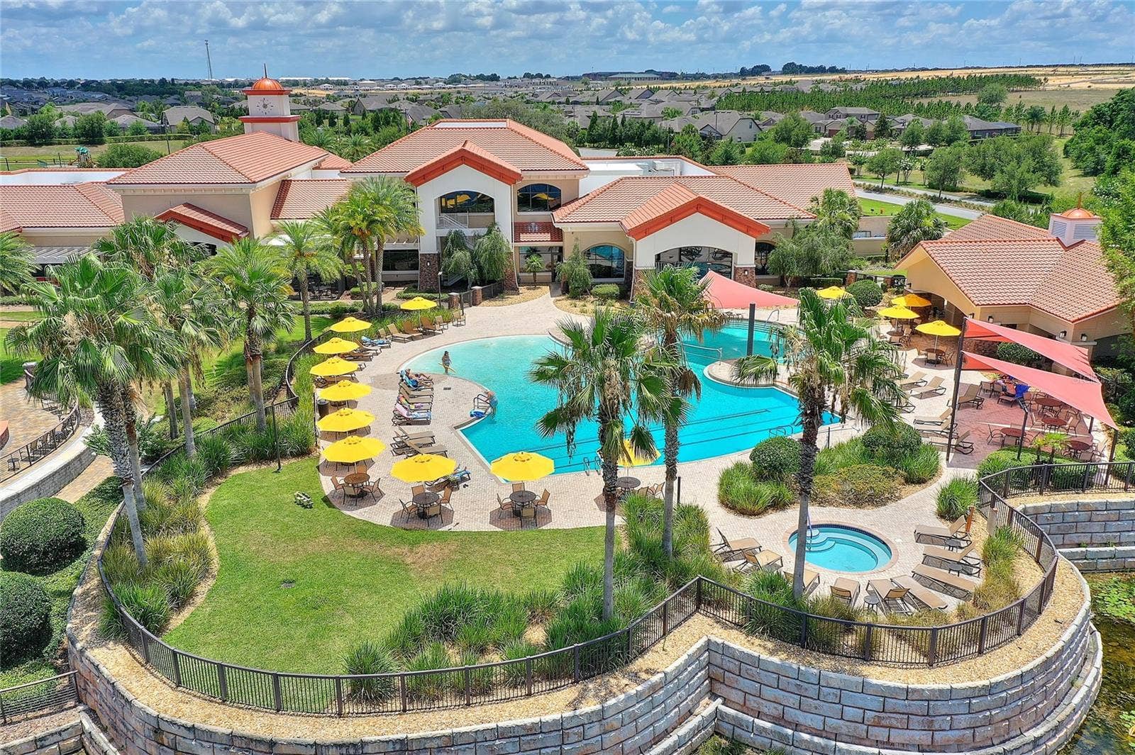 492 PONTEVEDRA RD, Davenport, FL 33896