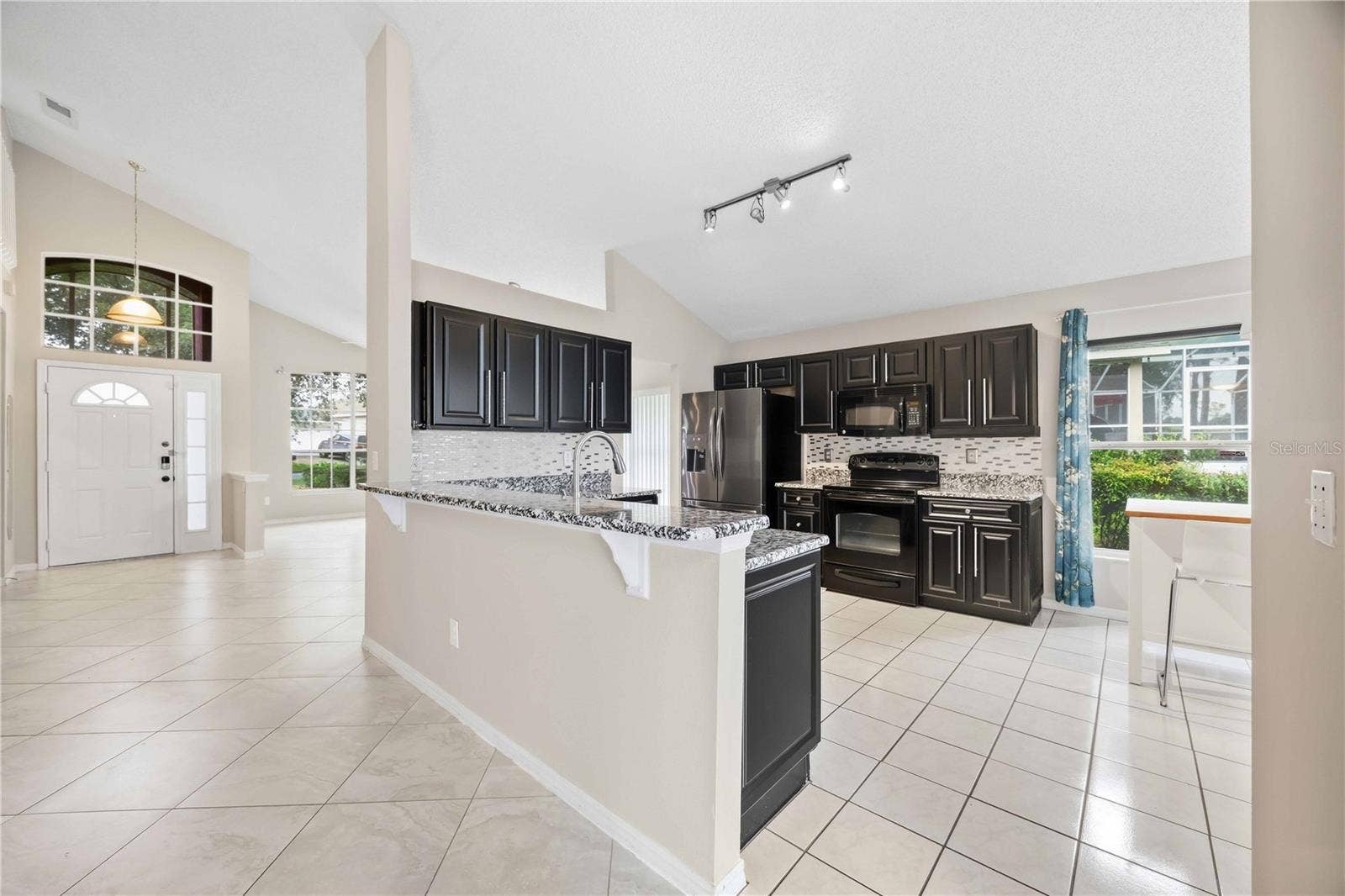 2211 MALLORY CIRCLE, Haines City, FL 33844 2211 MALLORY CIRCLE, Haines City, FL 33844