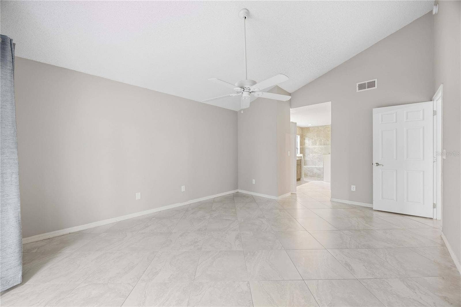 2211 MALLORY CIRCLE, Haines City, FL 33844 2211 MALLORY CIRCLE, Haines City, FL 33844