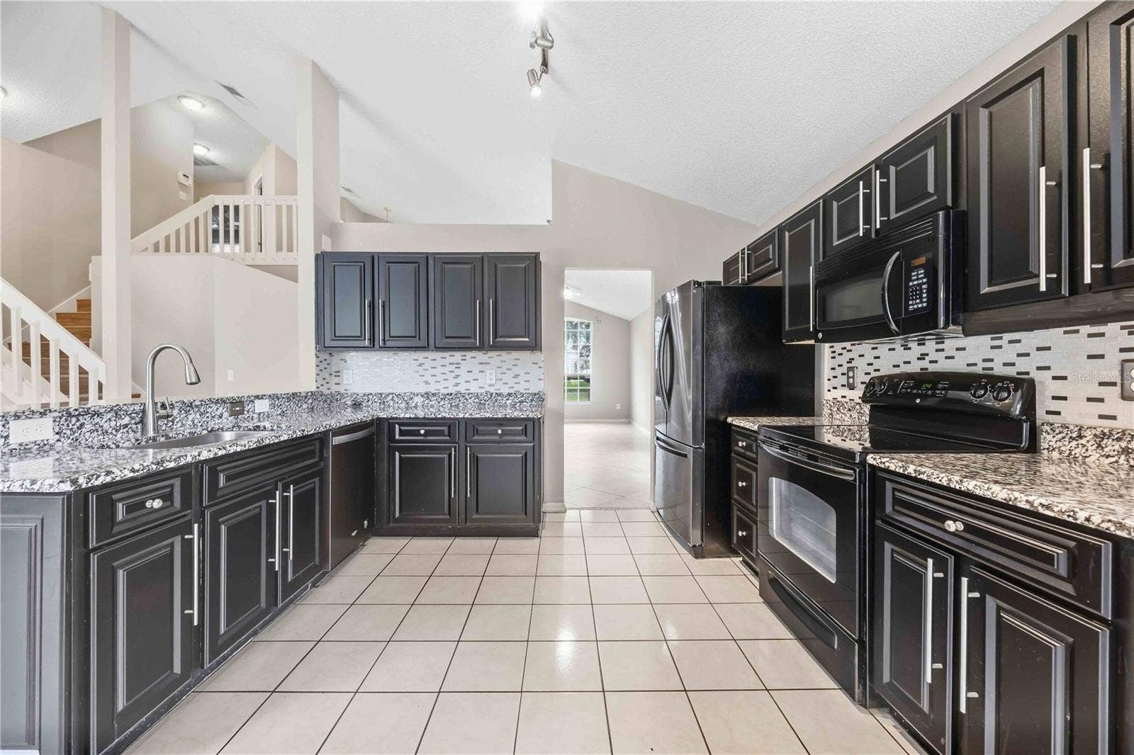 2211 MALLORY CIRCLE, Haines City, FL 33844 2211 MALLORY CIRCLE, Haines City, FL 33844