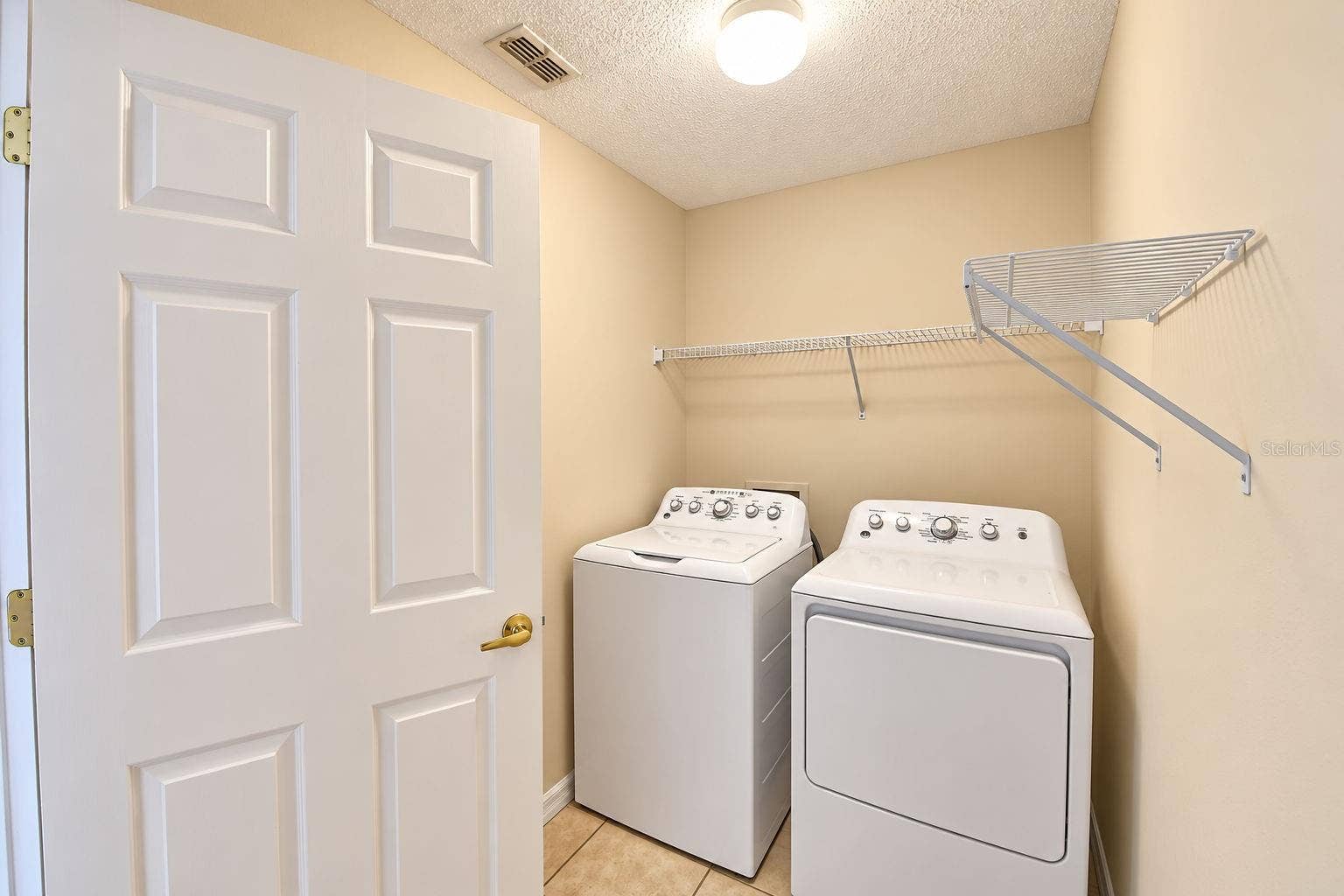 3630 WELSCH WAY, Lakeland, FL 33813 laundry room