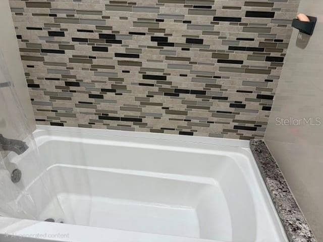 1869 E LAKE DRIVE, Casselberry, FL 32707 master bathtub
