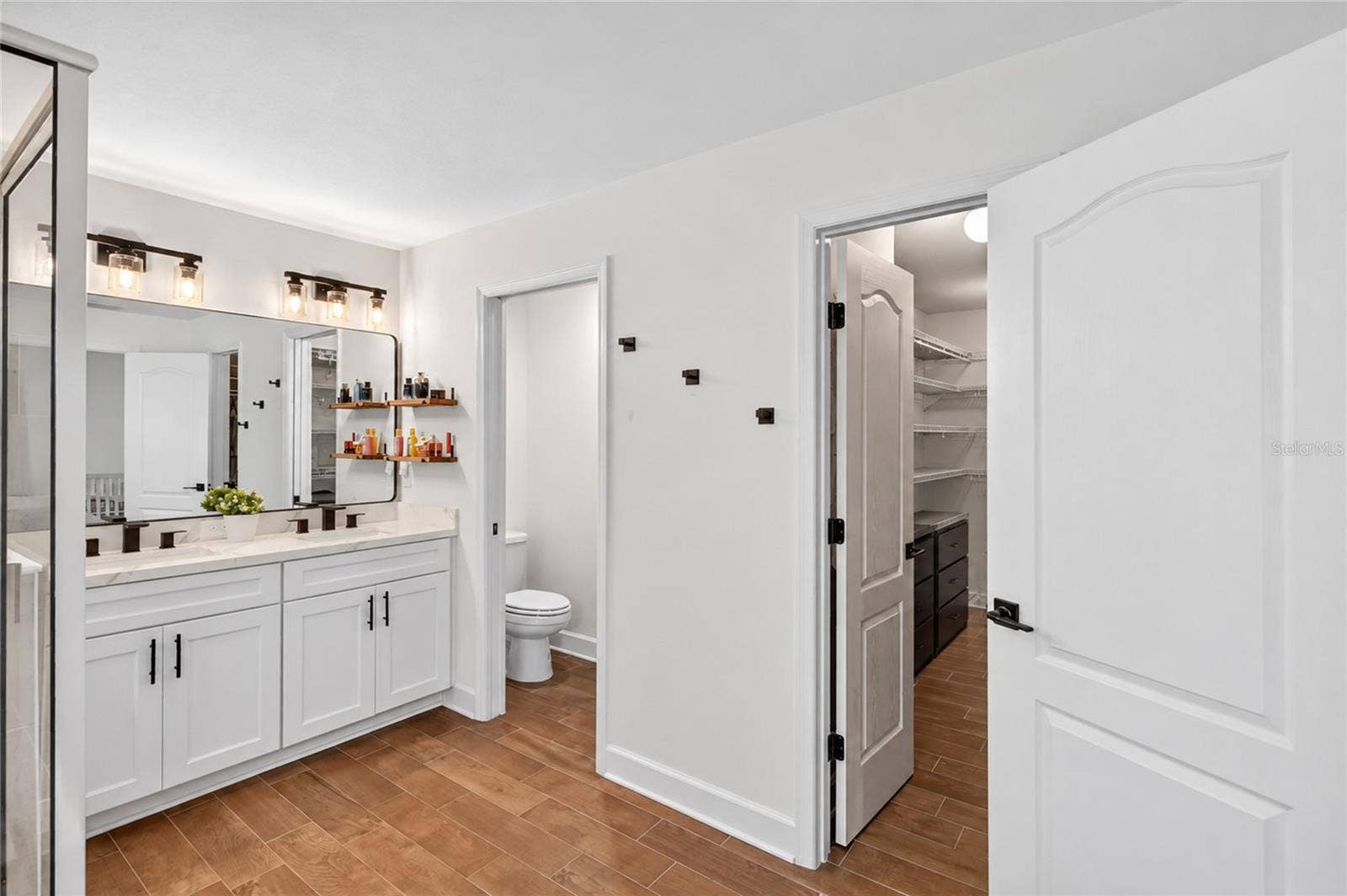 Large walk-in closet