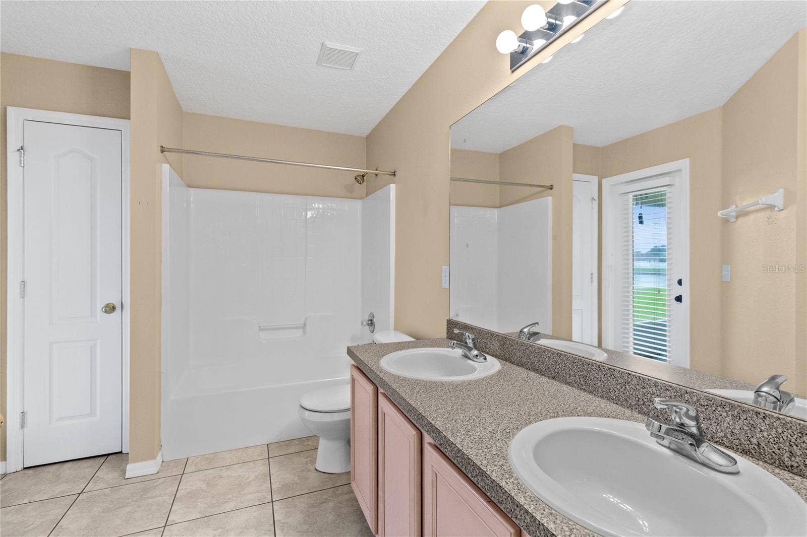 3235 LORIMAR LN, St Cloud, FL 34772 3235 LORIMAR LN, St Cloud, FL 34772