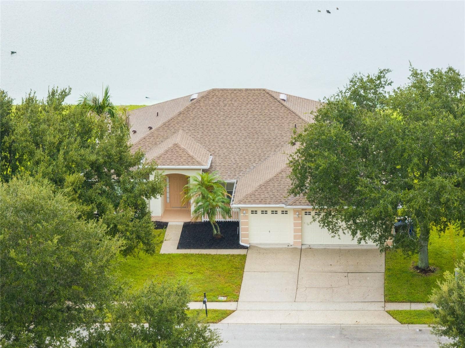 3235 LORIMAR LN, St Cloud, FL 34772 3235 LORIMAR LN, St Cloud, FL 34772