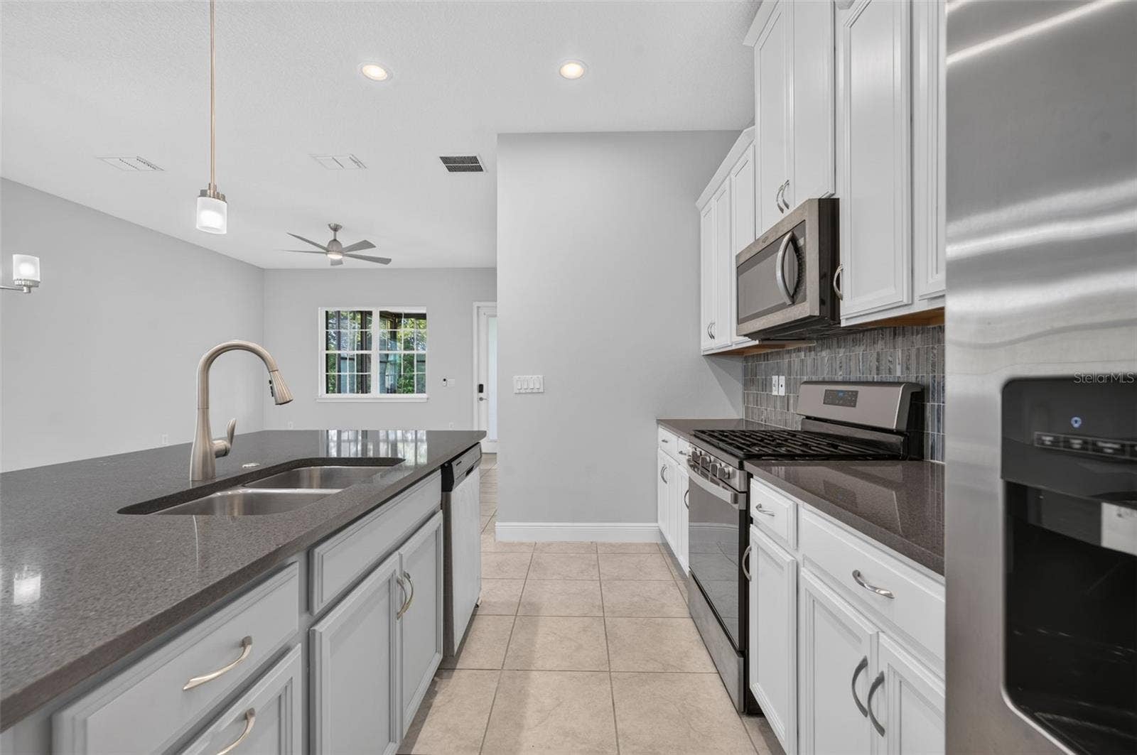 2521 YELLOW BRICK ROAD, St Cloud, FL 34772