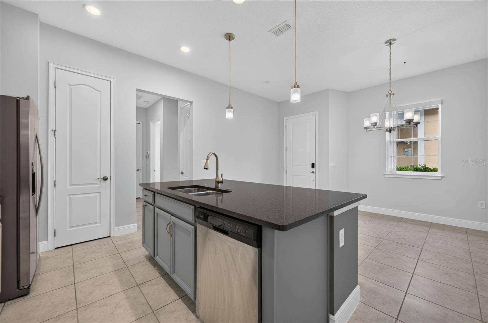 2521 YELLOW BRICK ROAD, St Cloud, FL 34772