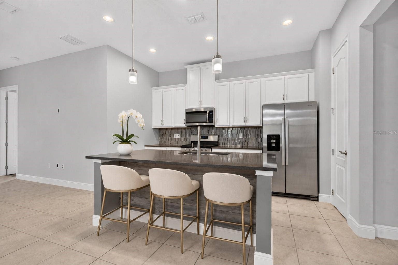 2521 YELLOW BRICK ROAD, St Cloud, FL 34772