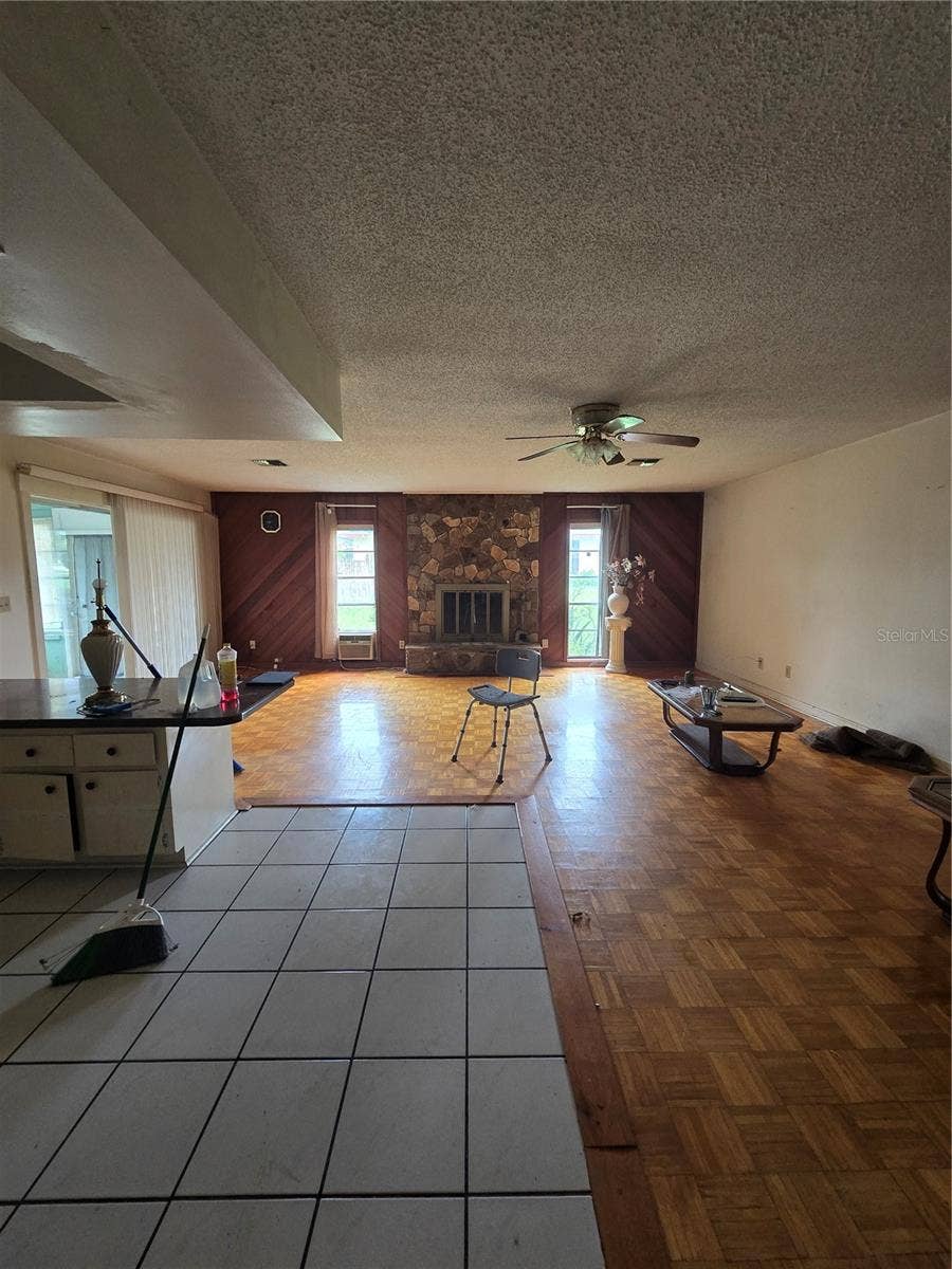 1406 MEADOW DRIVE NE, Winter Haven, FL 33881 1406 MEADOW DRIVE NE, Winter Haven, FL 33881