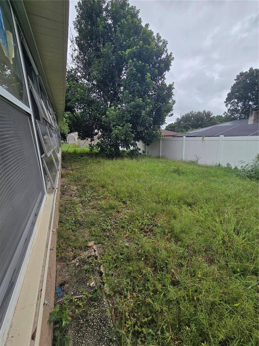 1406 MEADOW DRIVE NE, Winter Haven, FL 33881 1406 MEADOW DRIVE NE, Winter Haven, FL 33881
