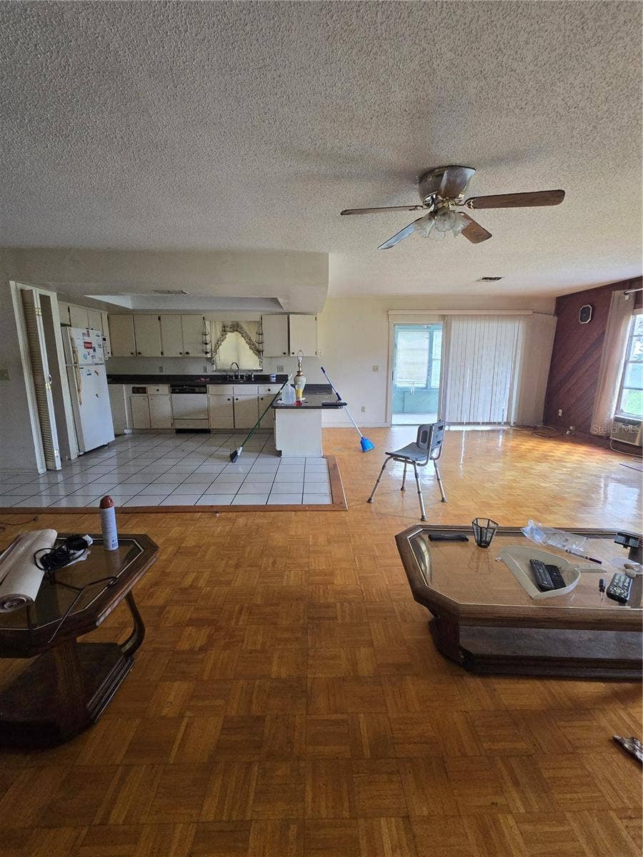 1406 MEADOW DRIVE NE, Winter Haven, FL 33881 1406 MEADOW DRIVE NE, Winter Haven, FL 33881