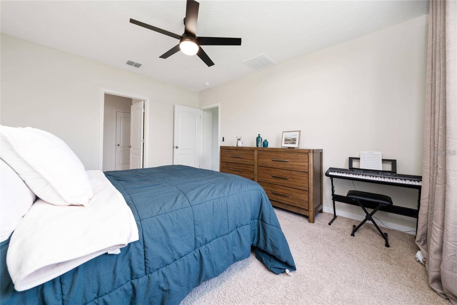 1687 PARK SIDE AVENUE, Kissimmee, FL 34744 1687 PARK SIDE AVENUE, Kissimmee, FL 34744
