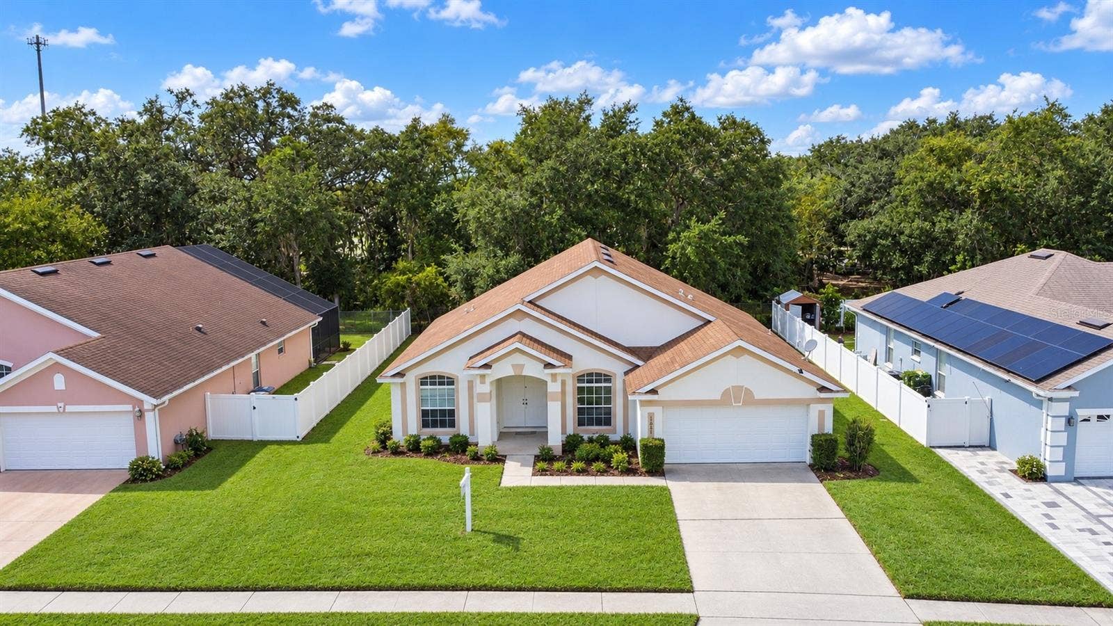 2621 GOLD DUST CIRCLE, Kissimmee, FL 34744