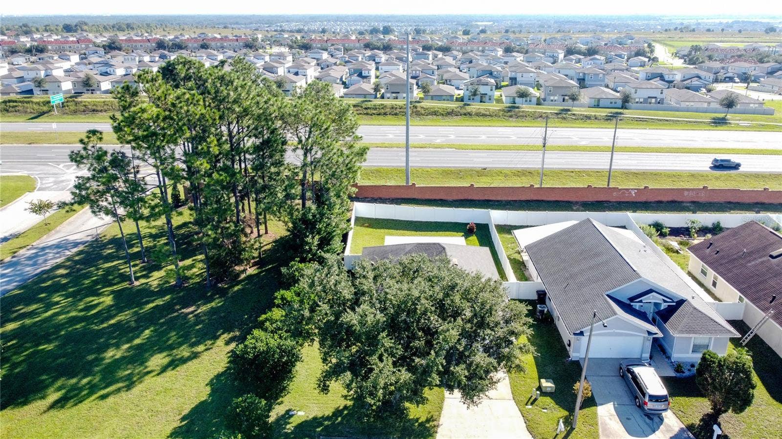 100 HALSTEAD DR, Davenport, FL 33897 100 HALSTEAD DR, Davenport, FL 33897
